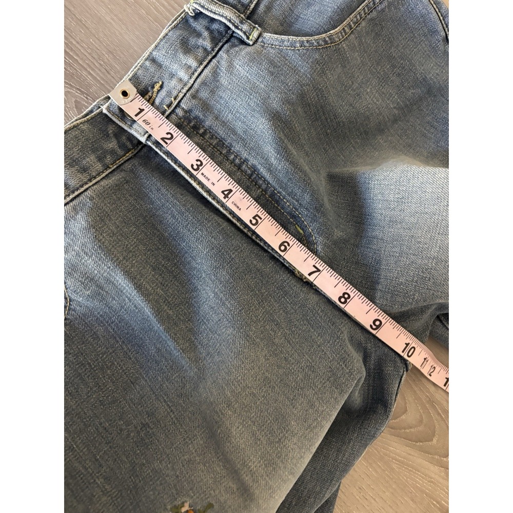 Liz Claiborne Womens Size 12 Jeans Bootcut Embroidered Floral Classic Comfort‎ - Picture 6 of 9